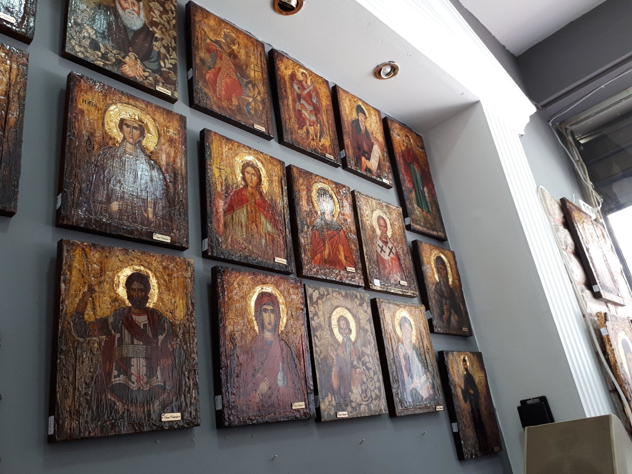 Saint Veronica Issue of blood- Rare Byzantine Greek Orthodox Antique Style Icons - Vanas Collection
