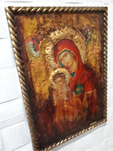 Laden Sie das Bild in den Galerie-Viewer, Virgin Mary Vrefokratousa Icon - Orthodox Byzantine Religious Icon Antique Style - Vanas Collection