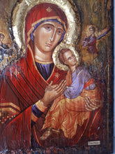 Laden Sie das Bild in den Galerie-Viewer, Virgin Mary with Jesus Christ with two Angel Icon - Greek Orthodox Byzantine Icon - Vanas Collection