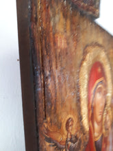 Laden Sie das Bild in den Galerie-Viewer, Virgin Mary with Jesus Christ with two Angel Icon - Greek Orthodox Byzantine Icon - Vanas Collection